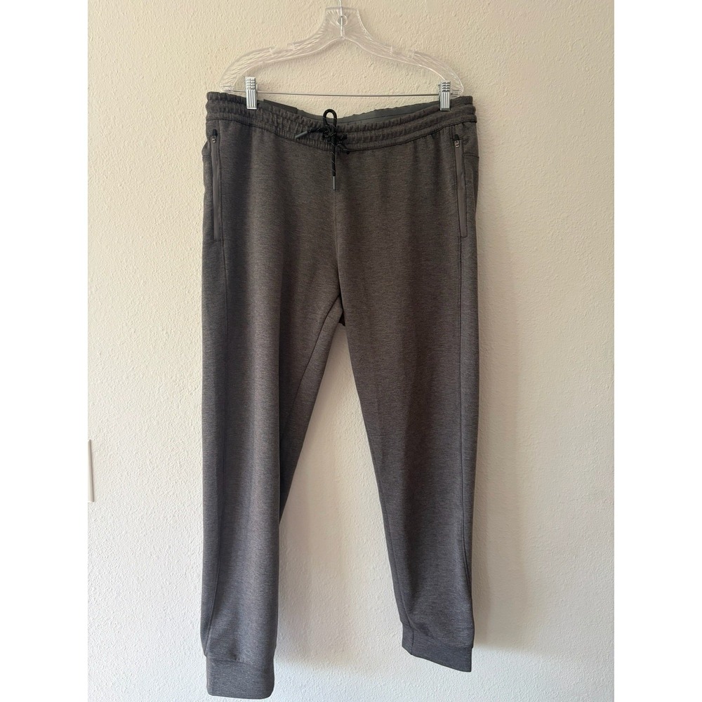 Mens Tech Fleece Joggers Gray Elastic Waist Adjustable Belt Size XL Motion NWT